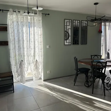 Au Mas De Thil Tatil Evi